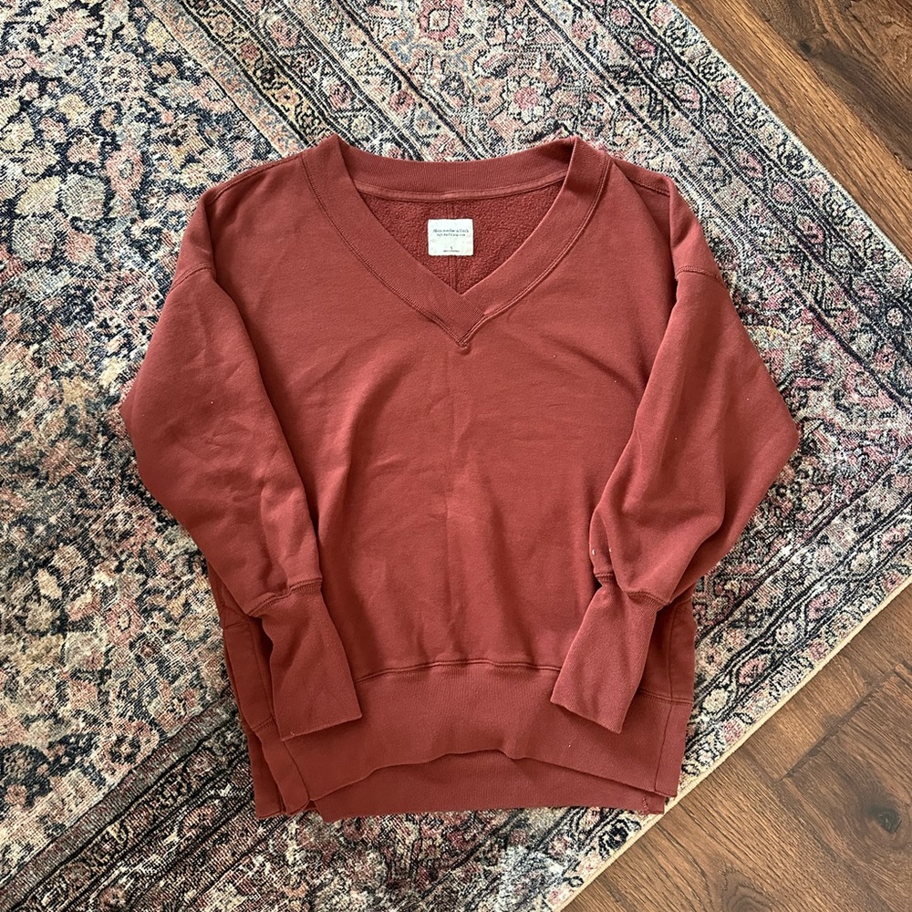 Abercrombie V-Neck Sweater - Rust